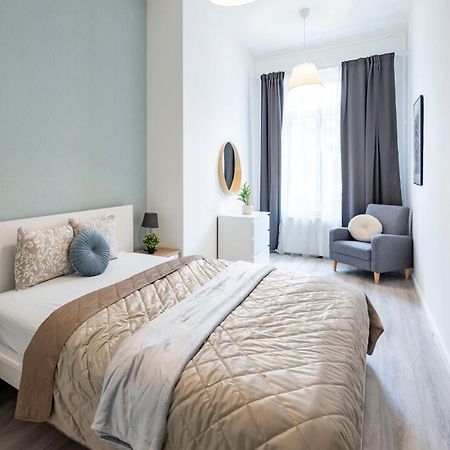 Super Central Cozy Apartment Next To The Budapest Eye Екстериор снимка